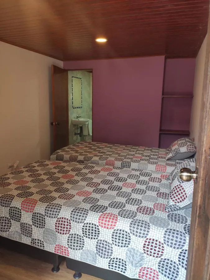 Acogedor Hostal Usaquen La Parada Del Tren Bogotá Colombia